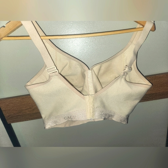 Unlined Bra, No Underwire - Cacique Size 38 I - Picture 3 of 4